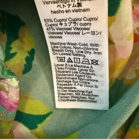 J. Crew Classic-fit cupro-blend shirt in rose garden - Picture 8 of 9